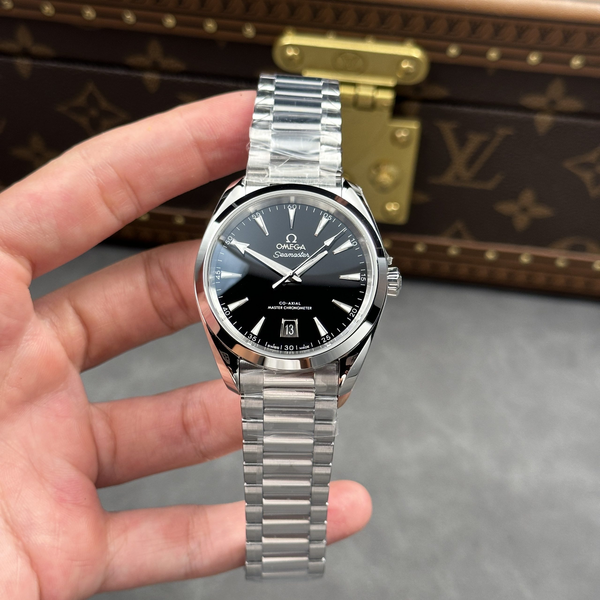 Omega Seamaster Aqua Terra 41mm – Black Dial – Stainless Steel Automatic Watch