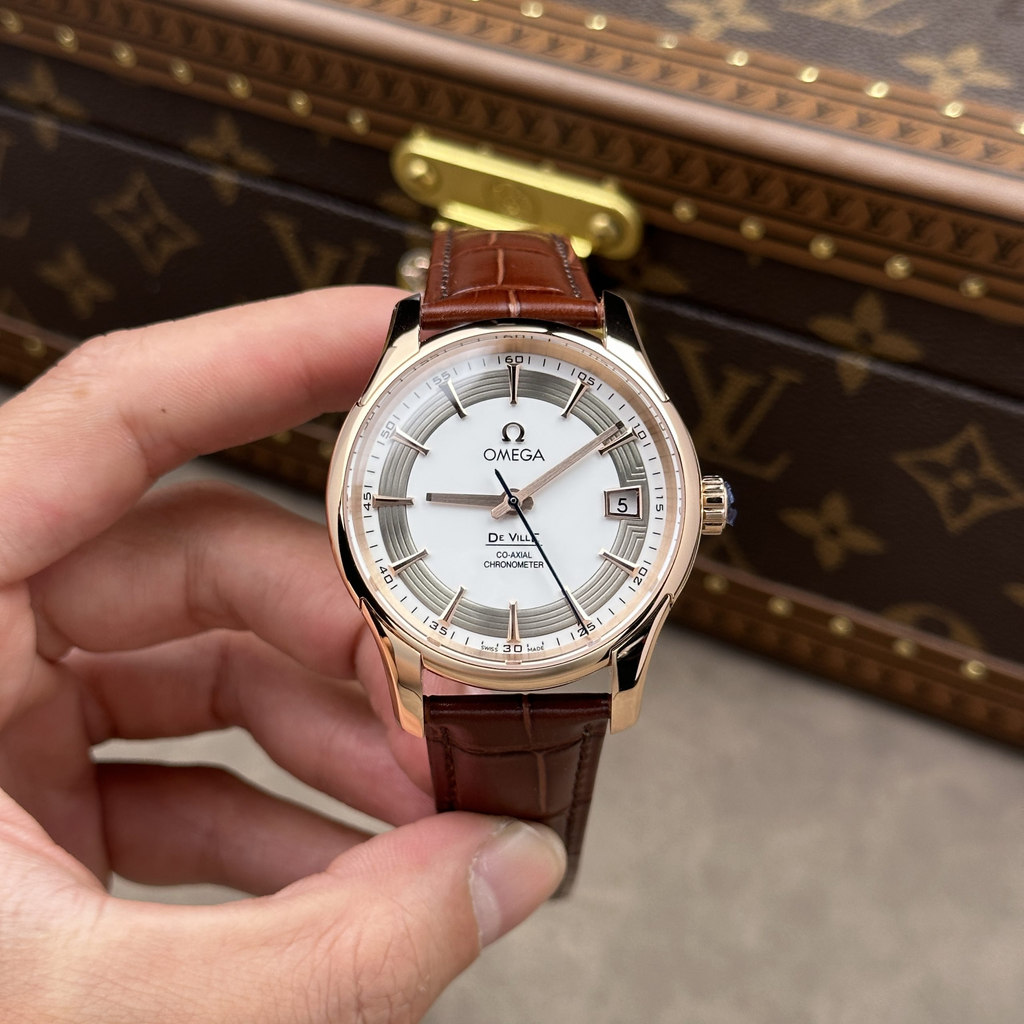 Omega De Ville Hour Vision Co-Axial 41mm – Silver Dial – Rose Gold-Tone Automatic Watch