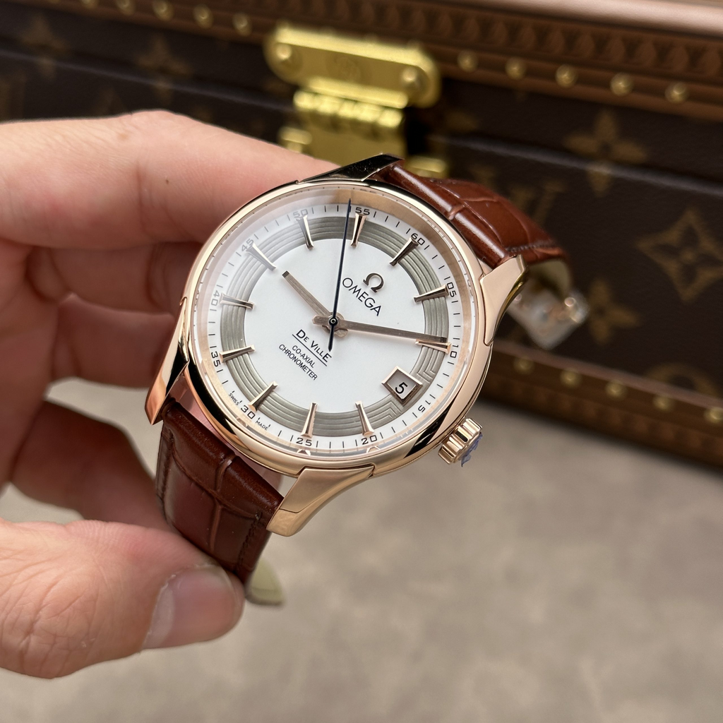 Omega De Ville Hour Vision Co-Axial 41mm – Silver Dial – Rose Gold-Tone Automatic Watch