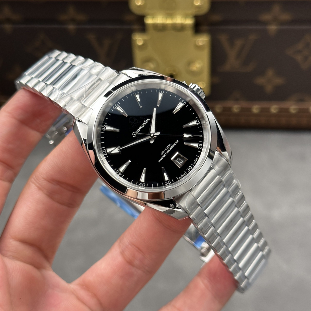 Omega Seamaster Aqua Terra 41mm – Black Dial – Stainless Steel Automatic Watch