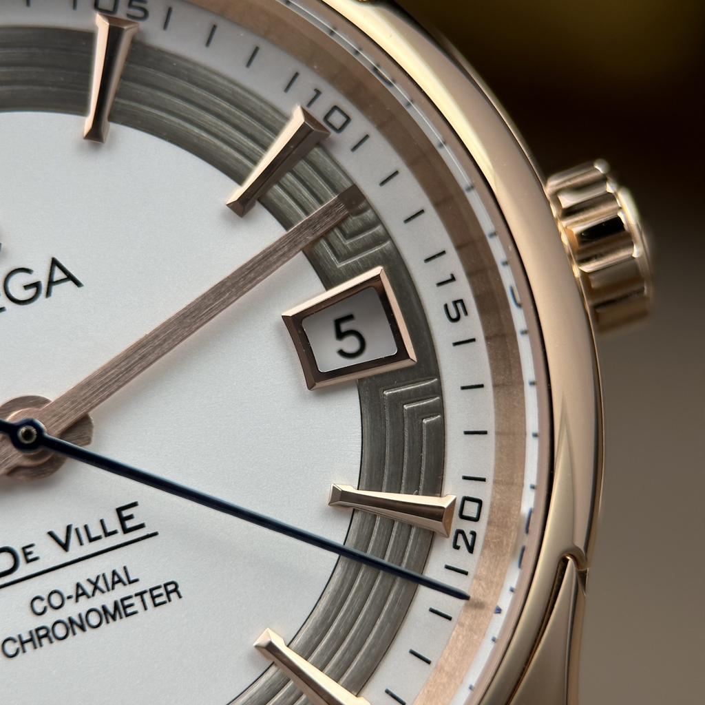 Omega De Ville Hour Vision Co-Axial 41mm – Silver Dial – Rose Gold-Tone Automatic Watch