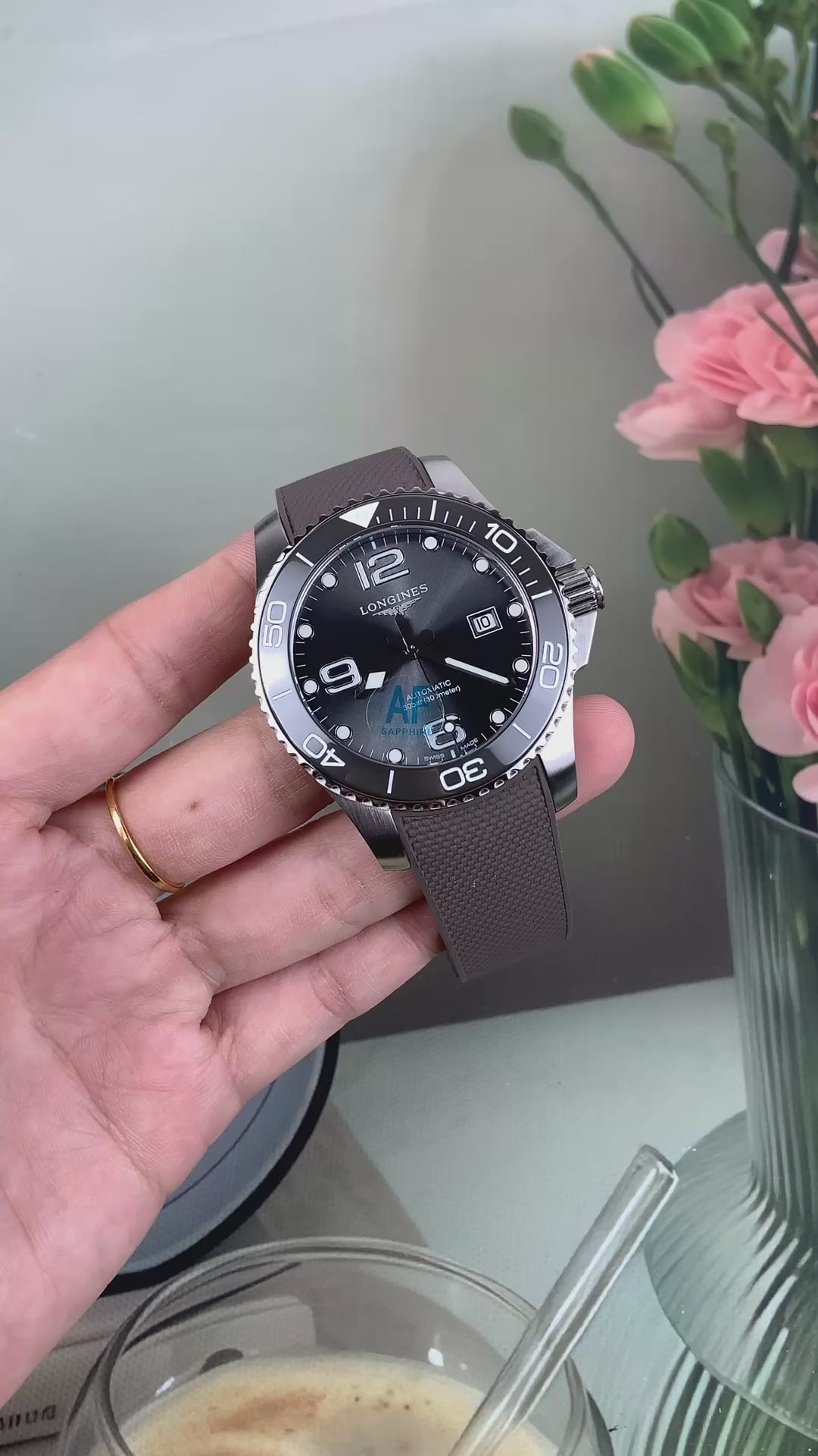 Longines HydroConquest 43mm – Black Dial – Automatic Stainless Steel Dive Watch