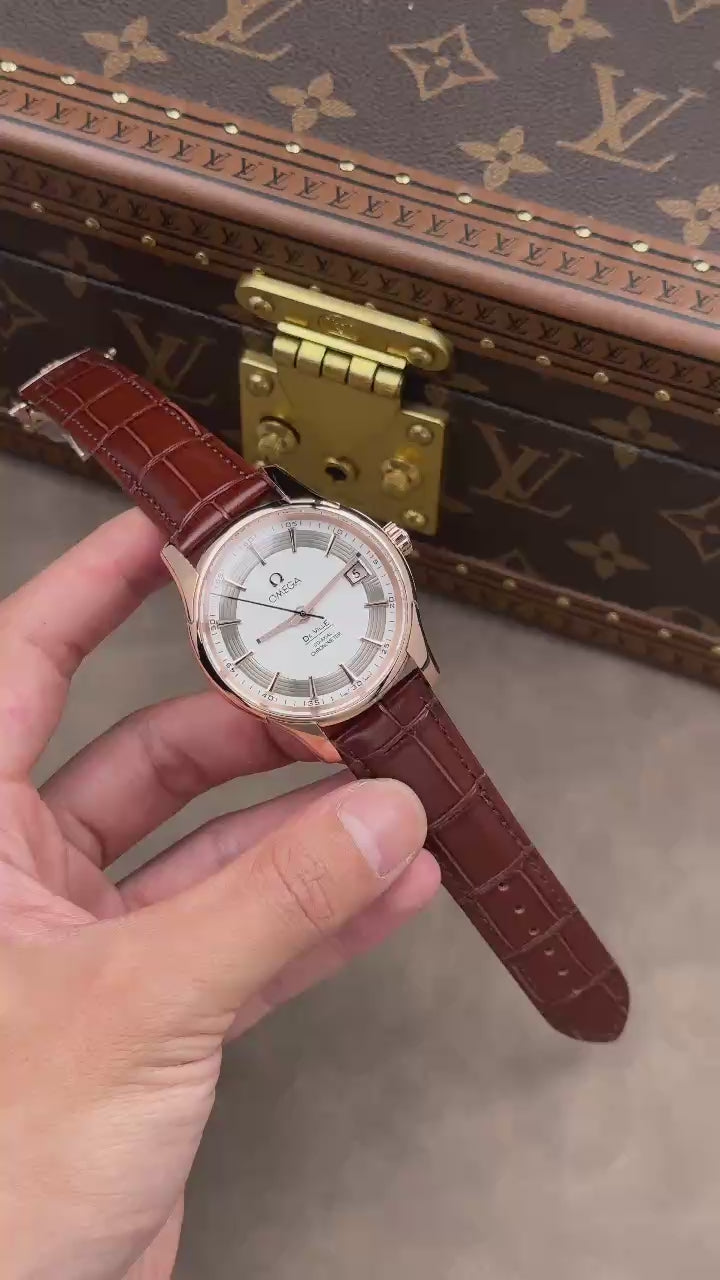 Omega De Ville Hour Vision Co-Axial 41mm – Silver Dial – Rose Gold-Tone Automatic Watch